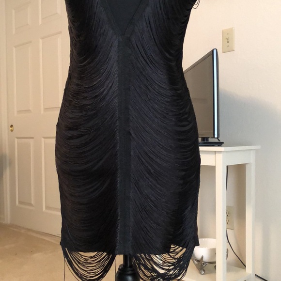 Plunge/Fringe -Pretty Little Thing -Dress in Black-Size 4 USA-Super Sexy - Picture 5 of 15